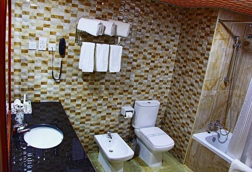 غرفة قياسية, Bahrain International