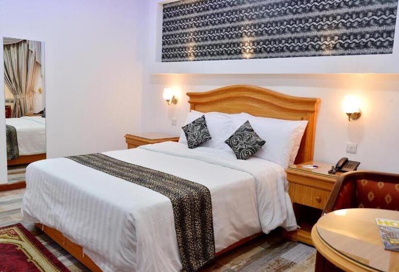 غرفة قياسية فردية, Bahrain International