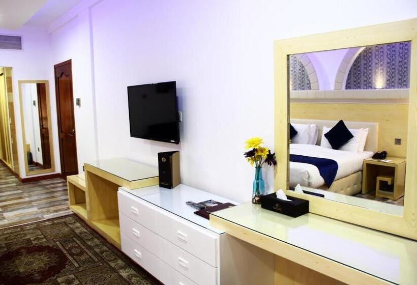 غرفة قياسية, Bahrain International