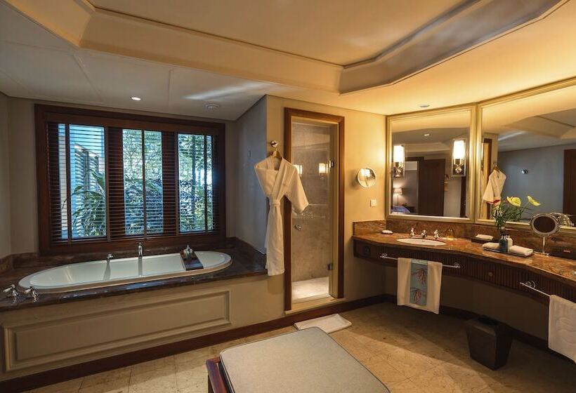 Suíte Familiar, Constance Prince Maurice