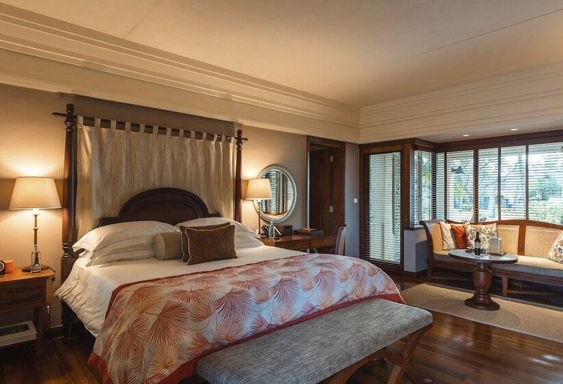 Suíte Familiar, Constance Prince Maurice