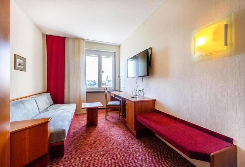 غرفة قياسية فردية, Diehls