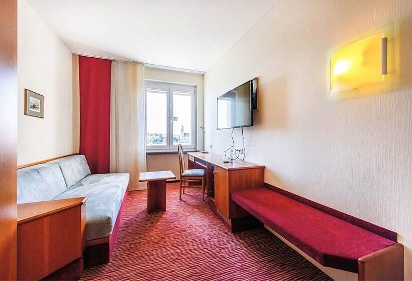 غرفة قياسية فردية, Diehls