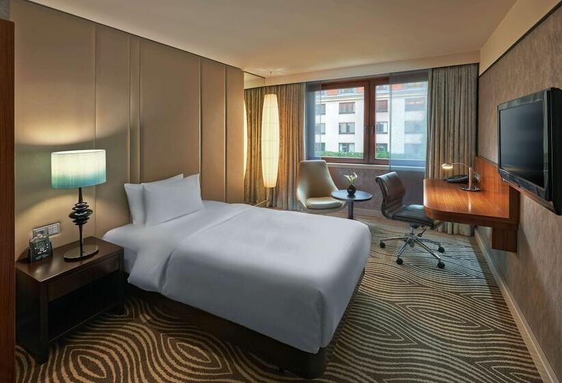 اتاق استاندارد یک نفره, Hilton Berlin