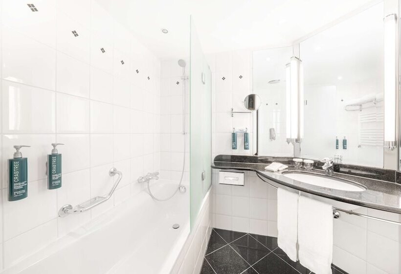 اتاق استاندارد با چشمانداز, Hilton Berlin