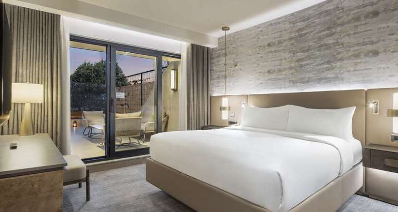 اتاق استاندارد با تخت بزرگ, Hilton Berlin