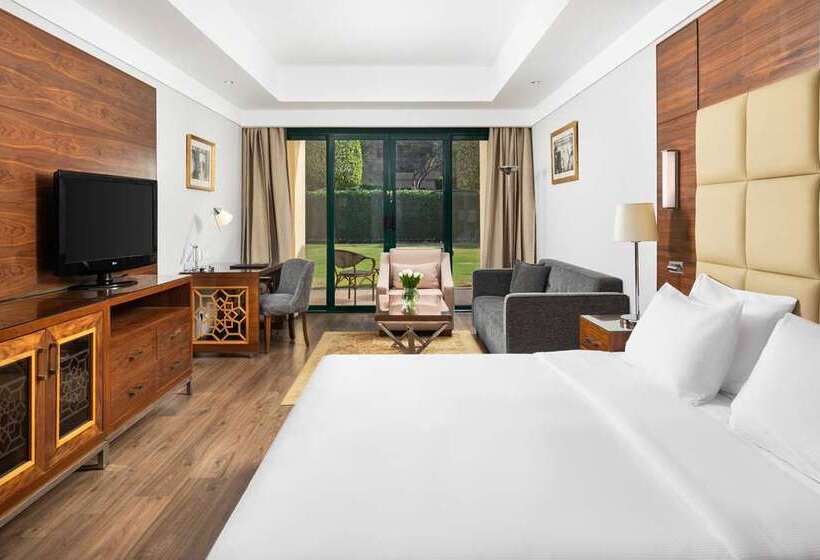 اتاق اجرایی با تخت بزرگ, Hilton Berlin