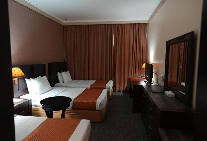 اتاق راحتی سه تخته, Knight Armour