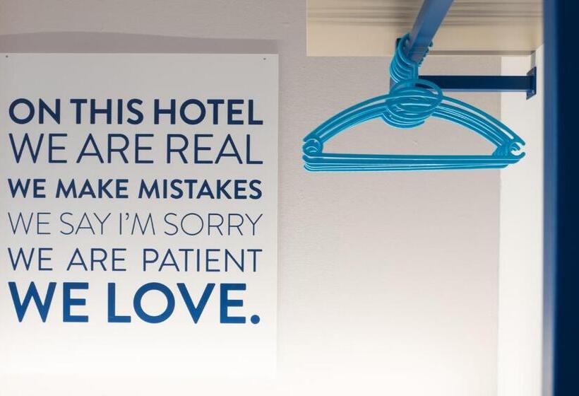 اتاق استاندارد, Martini