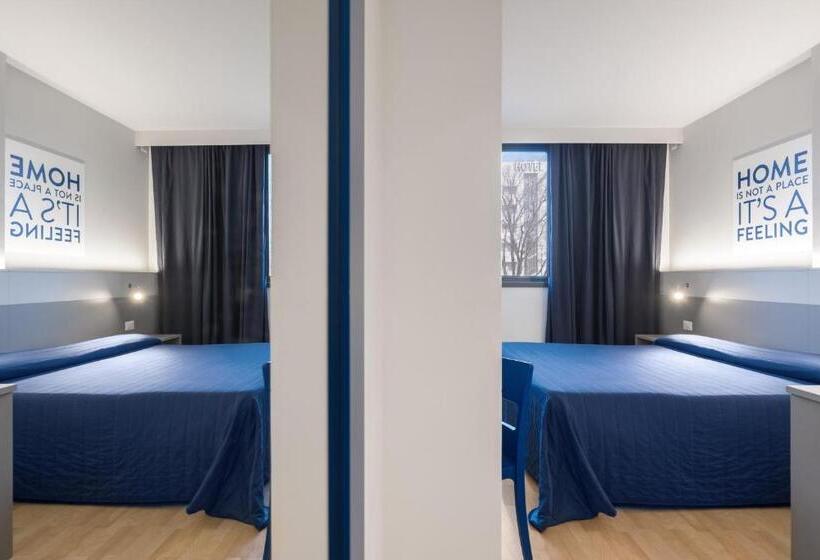 اتاق اکونومی, Martini