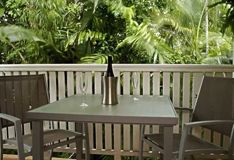 استودیو استاندارد با چشمانداز استخر, Port Douglas Retreat