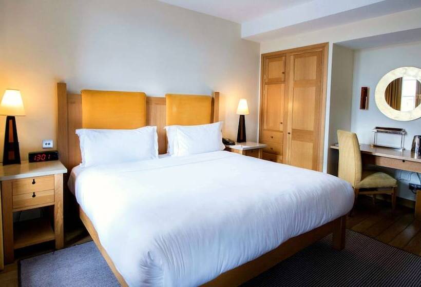 חדר סטנדרט, The Clarence