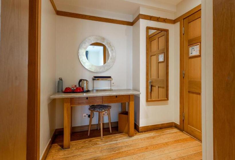 חדר סטנדרט נוף לים, The Clarence