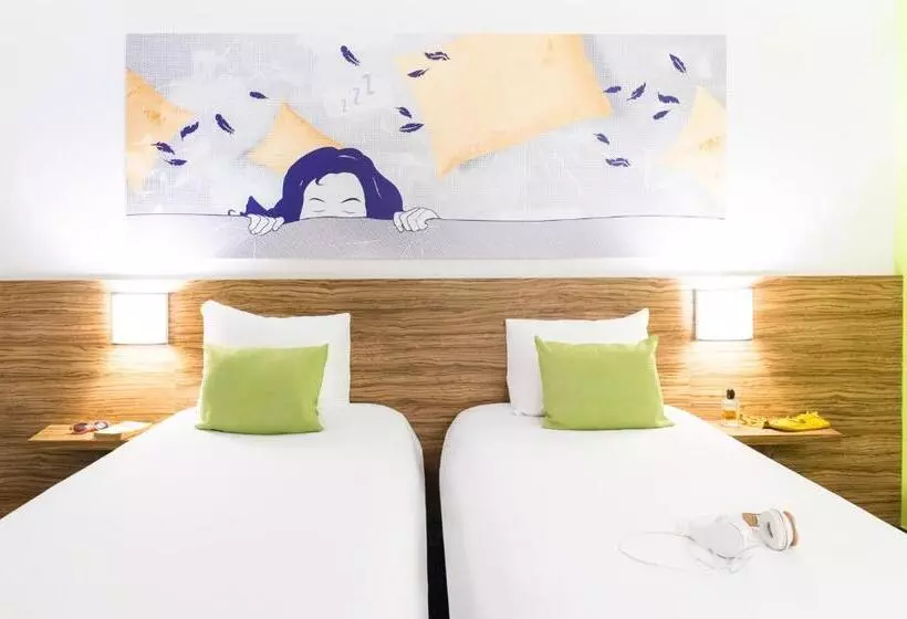 バルコニー付きスタンダードルーム, Ibis Styles Louvain La Neuve Hotel And Events