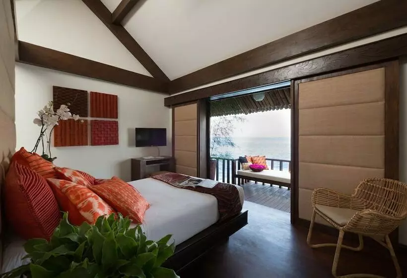 خانه 1 خوابه, Pearl Farm Beach Resort