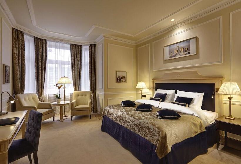 Номер Deluxe, Baltschug Kempinski Moscow