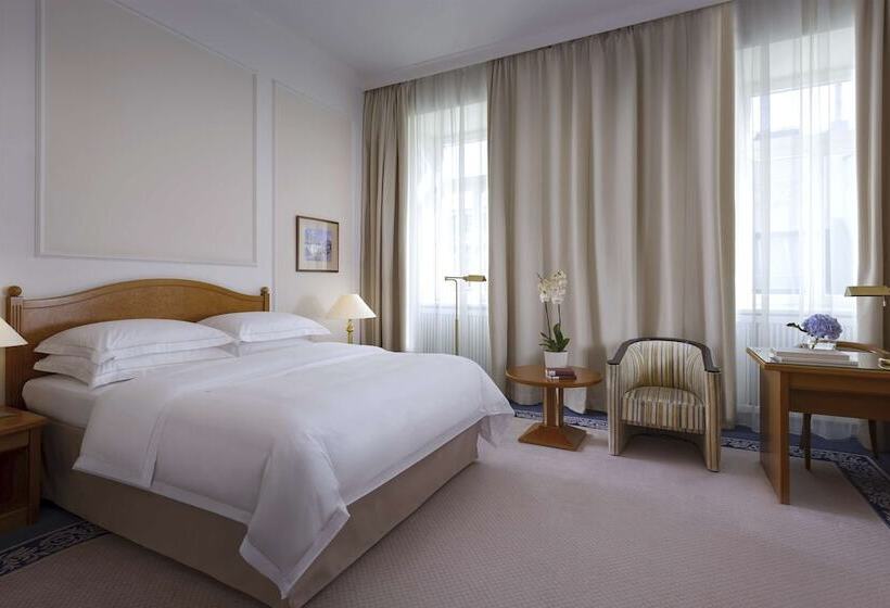 Номер Superior, Baltschug Kempinski Moscow