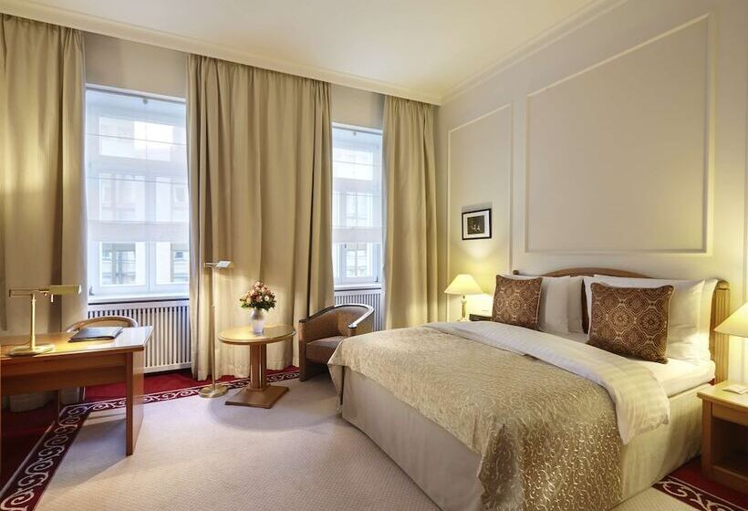 Номер Superior, Baltschug Kempinski Moscow