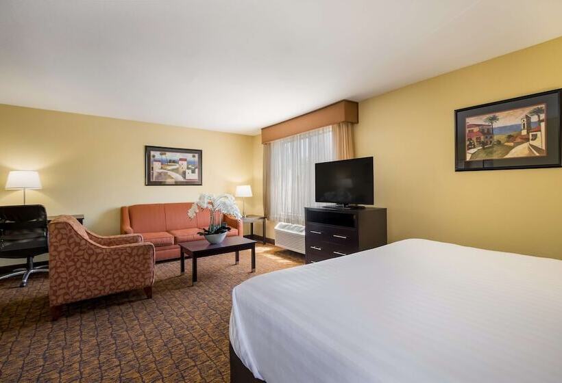 스위트, Best Western Escondido