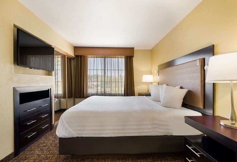 스위트, Best Western Escondido