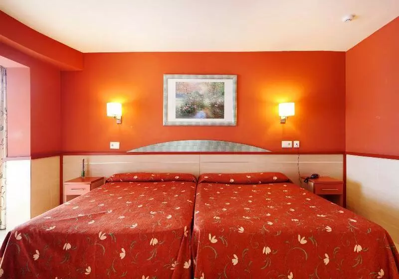 اتاق استاندارد, Crowne Plaza Lansing, An Ihg