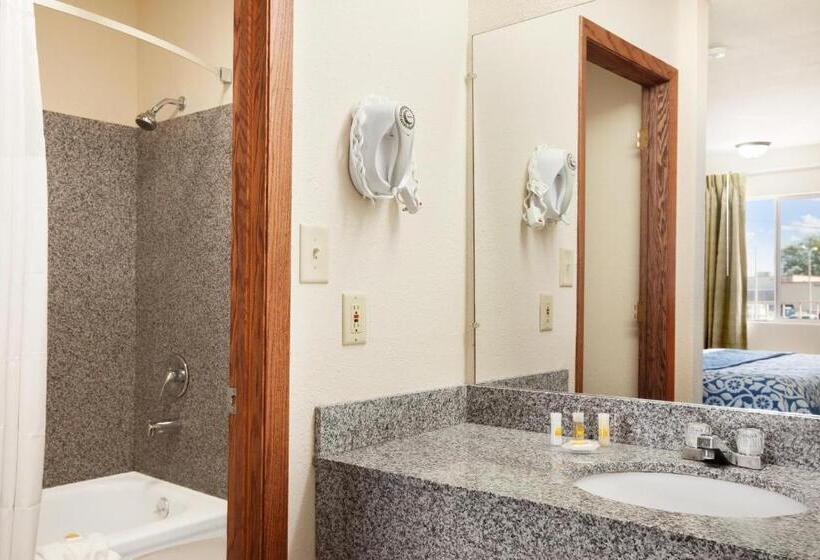 Стандартный Номер Кровать Кинг, Days Inn By Wyndham Champaign/urbana