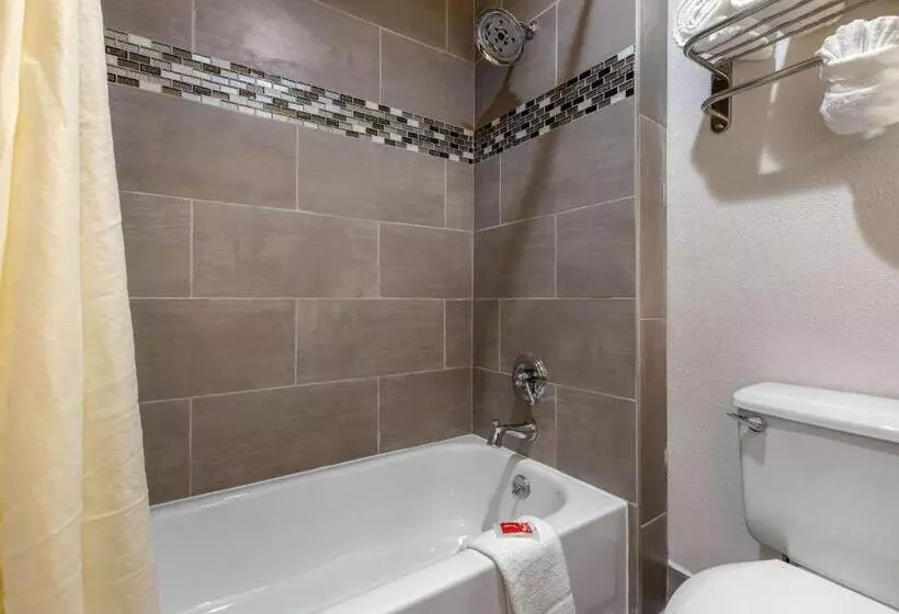 スタンダードルーム, Econo Lodge At The University