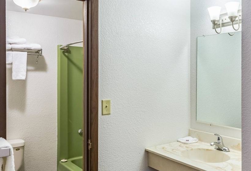 اتاق لوکس, Motel 6 Fond Du Lac, Wi