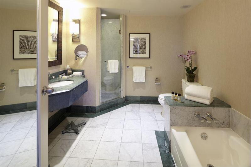 디럭스 룸, Intercontinental Montreal, An Ihg