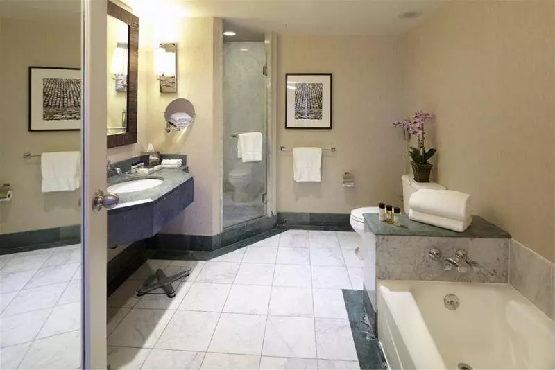 デラックスルーム, Intercontinental Montreal, An Ihg
