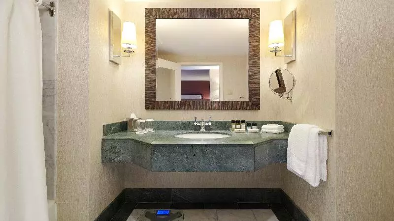 デラックスルーム, Intercontinental Montreal, An Ihg