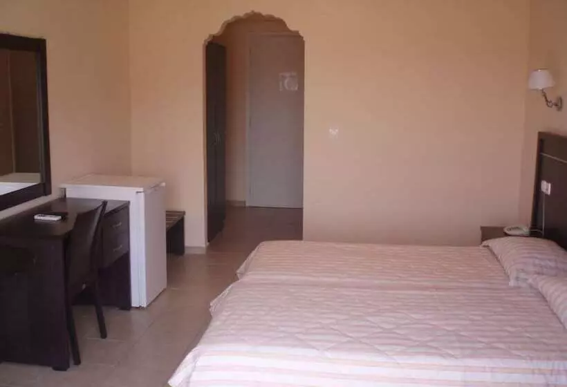 Chambre Standard Individuelle, Merope