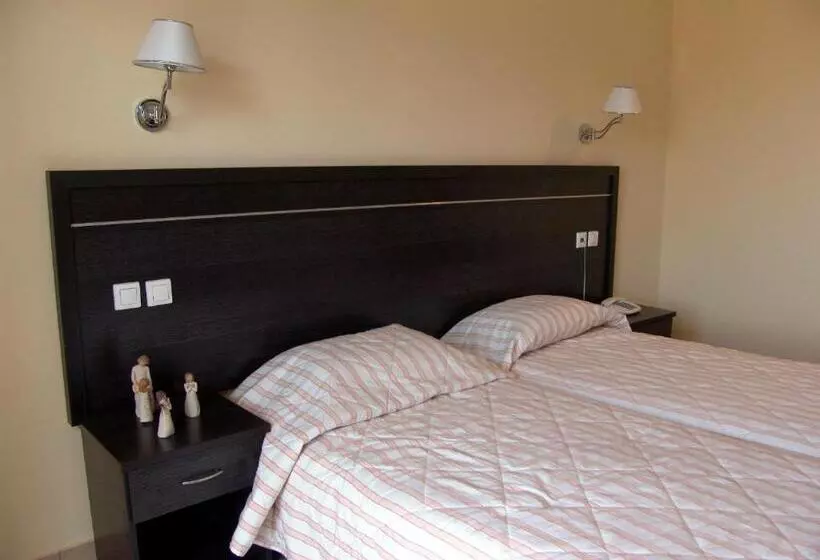 Chambre Standard Individuelle, Merope
