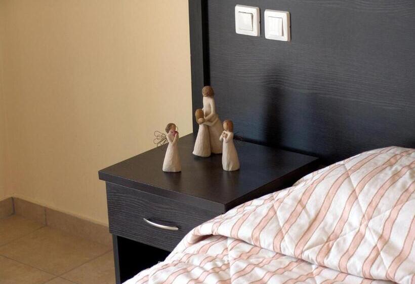 스탠다드 싱글 룸, Merope