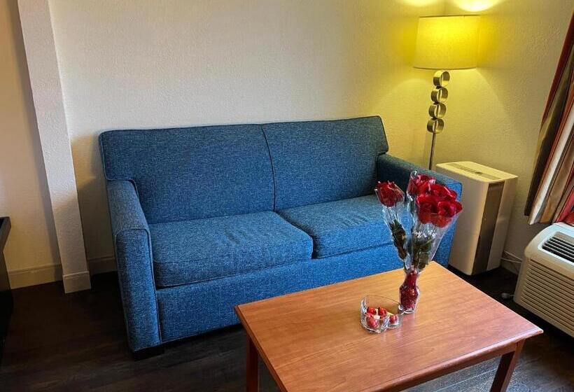 Люкс Кровать Кинг, Quality Suites Altavista   Lynchburg South