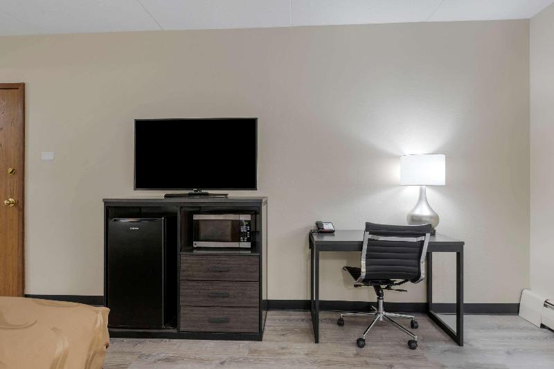 带大床的标准间, Rodeway Inn