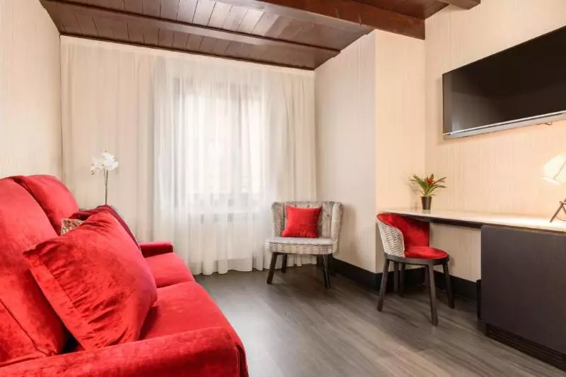 اتاق استاندارد, Rodeway Inn Magic Mountain Area