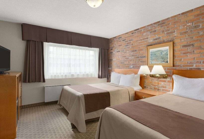 غرفه قياسيه سريرين مزدوجين, Travelodge By Wyndham Thunder Bay On