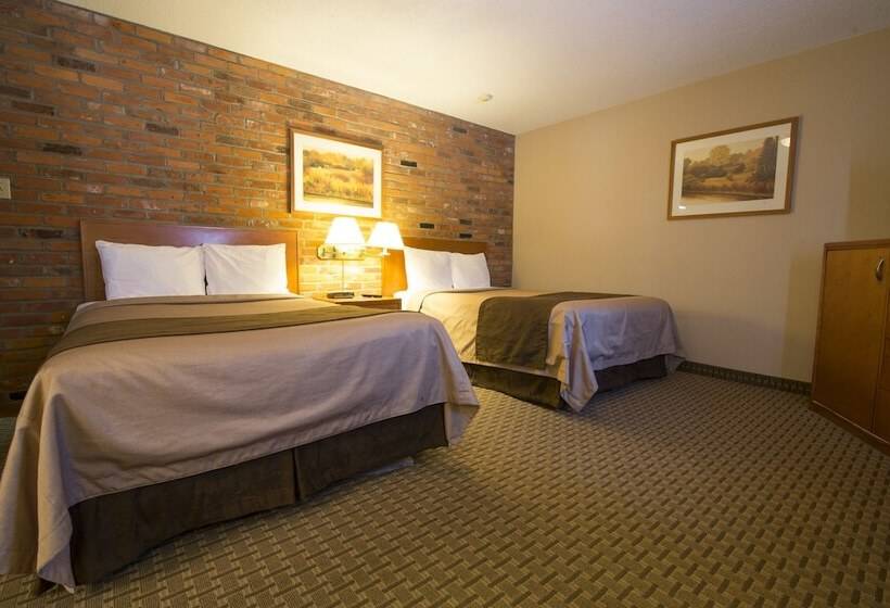 Номер Стандарт 2 Двуспальные Кровати, Travelodge By Wyndham Thunder Bay On