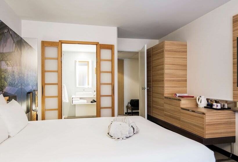 수피리어 룸, Novotel Den Haag City Centre