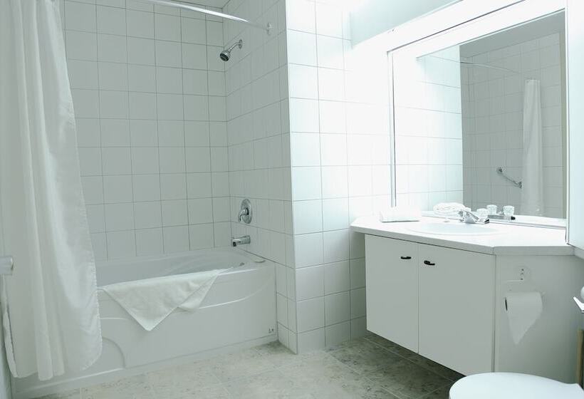 Вилла 5 Спален, Chalets Montmorency Mont Sainte Anne