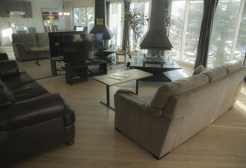 Вилла 5 Спален, Chalets Montmorency Mont Sainte Anne