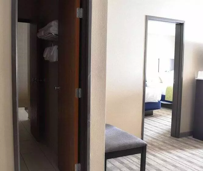 سوییت, Best Western Providence Warwick Airport Inn
