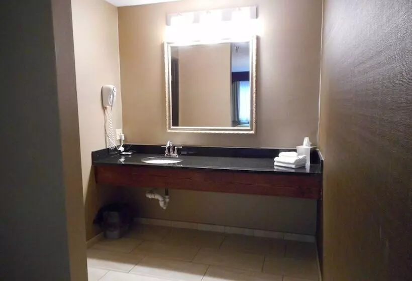سوییت, Best Western Providence Warwick Airport Inn