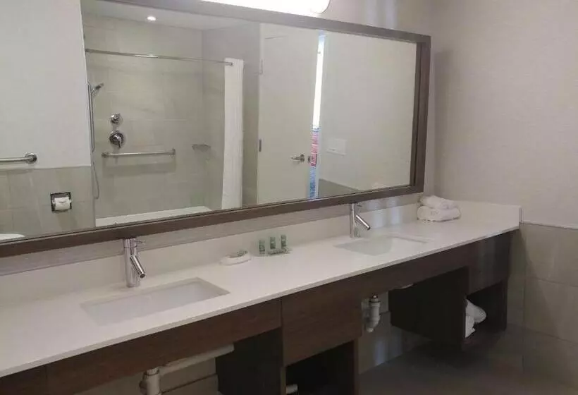 سوئیت برای معلولان, Best Western Hotel Brossard