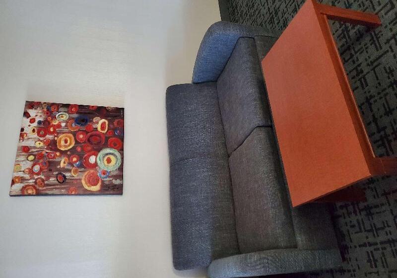 带大床的套房, Best Western Hotel Brossard