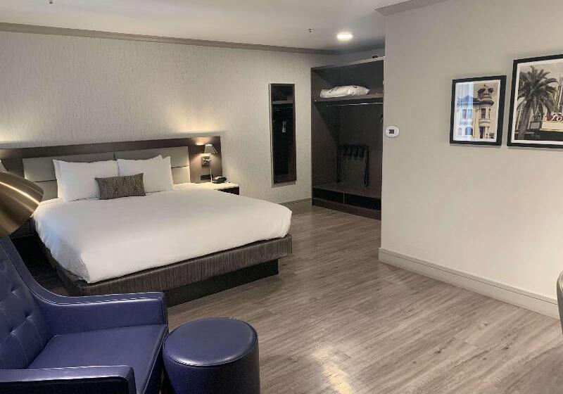 스탠다드 룸 킹사이즈 침대, Best Western Plus Executive Suites