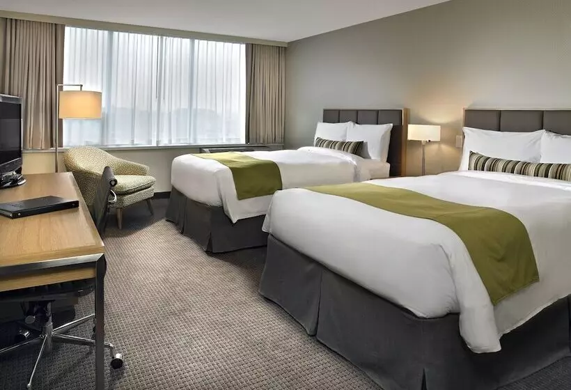 ２ダブルベッドのスタンダードルーム, Coast Chilliwack Hotel By Apa