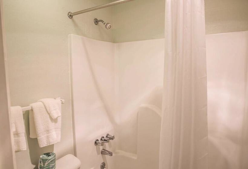 Номер Стандарт 2 Двуспальные Кровати, Econo Lodge Crystal Coast