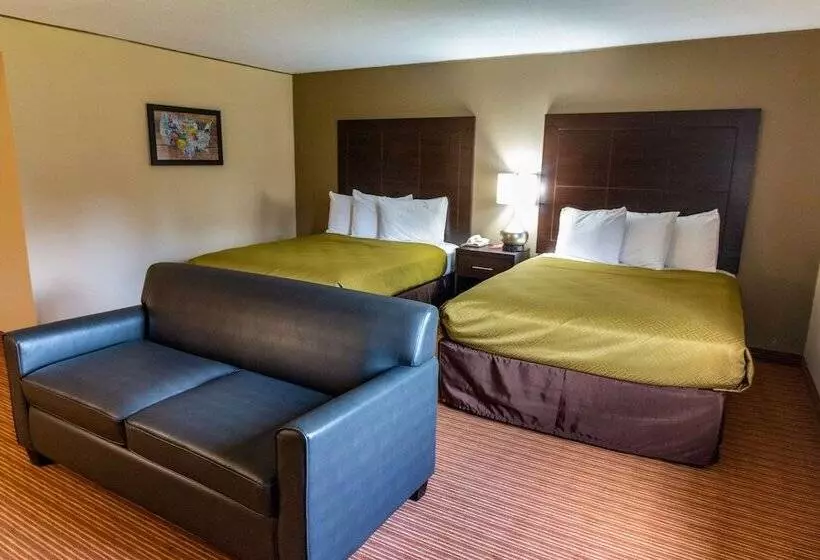 Sviitti, Econo Lodge Massena Hwy 37